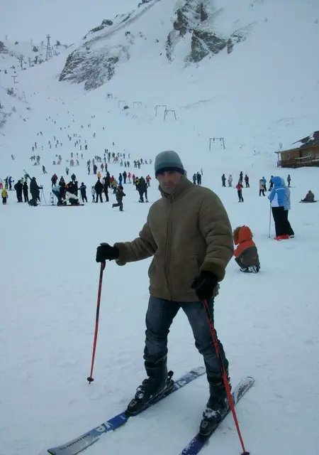 Stas из Шахт, ищу на сайте знакомства на одну ночь