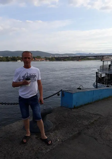 Александр из Магадана, мне 50, познакомлюсь на одну ночь