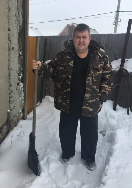 Я Саша, 57, из Кургана, ищу знакомство для приятного времяпровождения