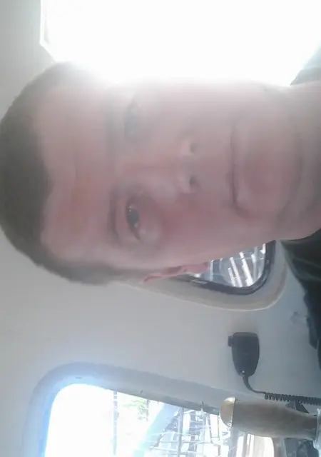 Я Саша, 41, знакомлюсь на одну ночь в Котласе