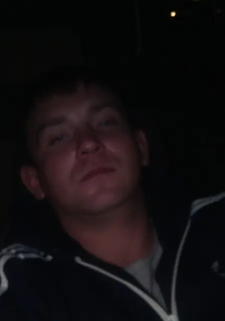 Денис из Горячего Ключа, мне 33, познакомлюсь без обязательств