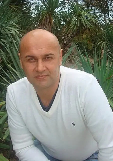 Сергей из Салехарда, ищу на сайте знакомства на одну ночь