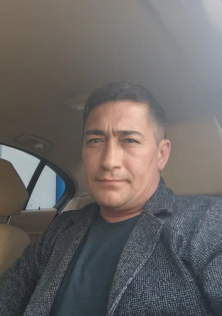 Ruslan из Екатеринбурга, ищу на сайте знакомства без обязательств