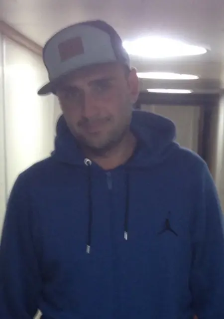 Andrei из Корсакова, ищу на сайте знакомства на одну ночь