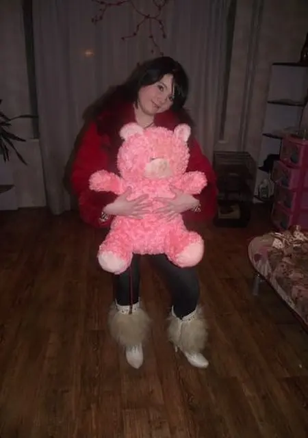 Виктория из Лениногорска, мне 35, познакомлюсь на одну ночь