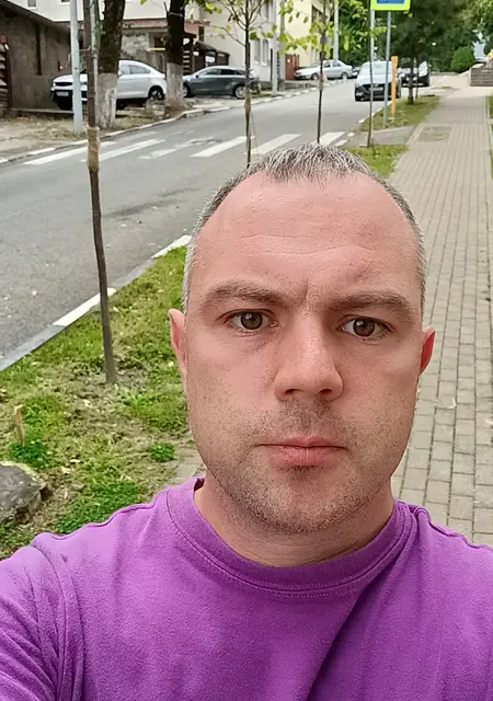 Иван из Сочи, мне 40, познакомлюсь для открытые отношения