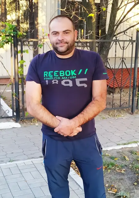 Денис из Мариуполя, ищу на сайте знакомства без обязательств