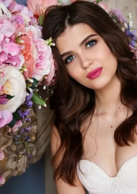 Анна из Хабаровска, ищу на сайте вирта