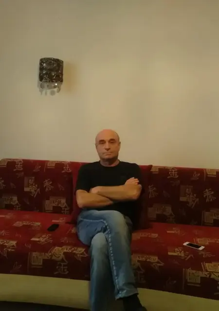 Я Игорь, 66, знакомлюсь для приятного времяпровождения в Казани