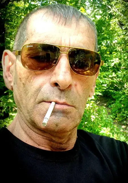 Я Саша, 54, знакомлюсь на одну ночь в Казани