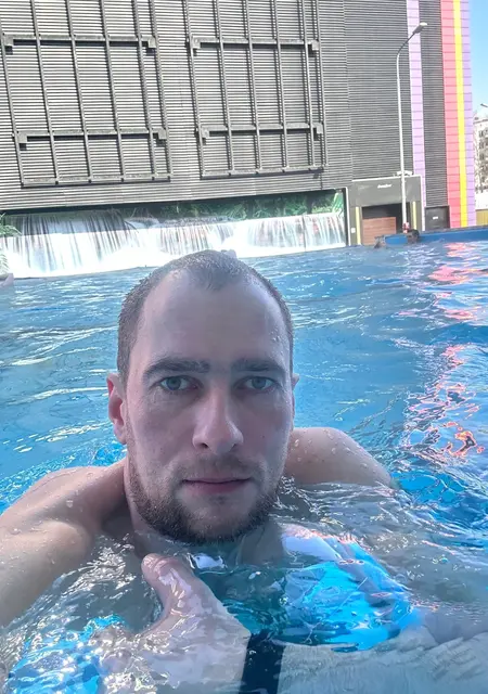 Антон из Домодедова, ищу на сайте постоянные отношения