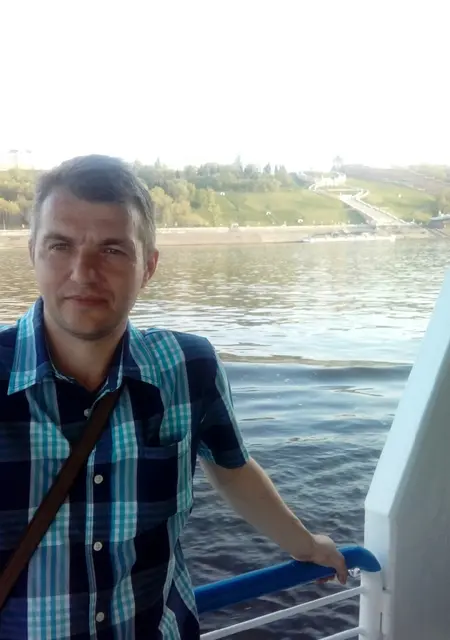 Александр из Бора, мне 43, познакомлюсь для приятного времяпровождения