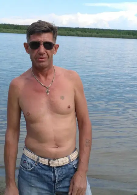 Я Игорь, 53, из Бийска, ищу знакомство для приятного времяпровождения