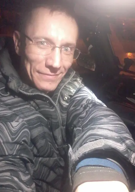 Я Серега Тварьпидр, 45, знакомлюсь для общения в Колпине