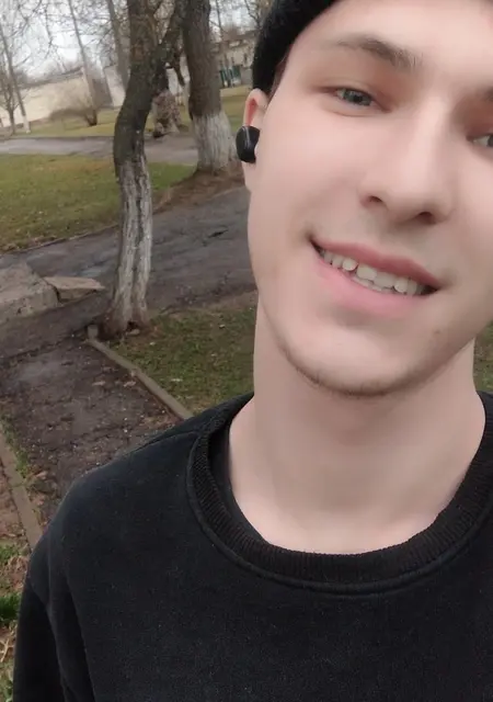Я Роман, 22, из Полоцка, ищу знакомства на одну ночь