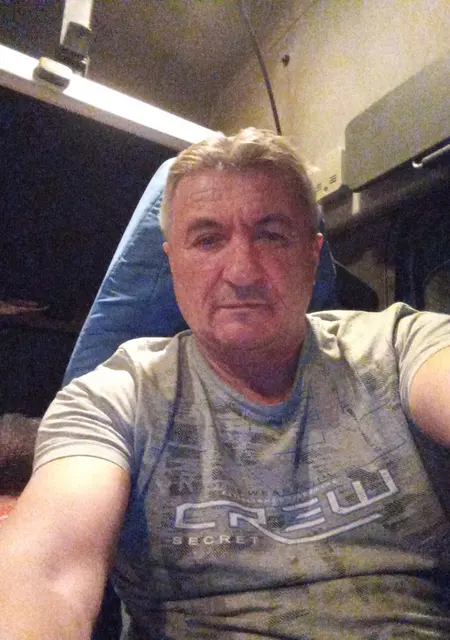 Вован из Костромы, ищу на сайте общение