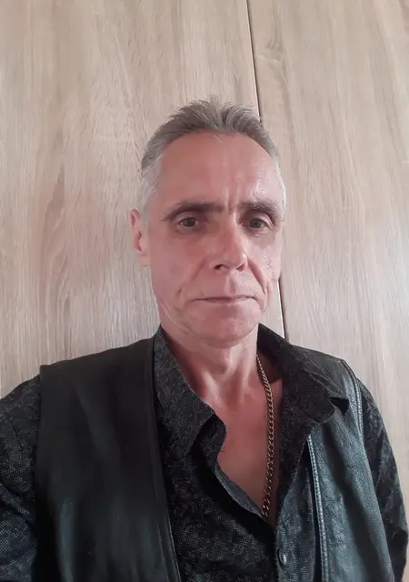 Я Лёва, 52, из Казани, ищу знакомства без обязательств