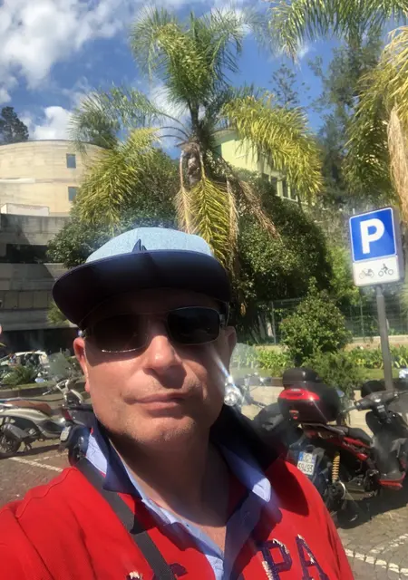 Я Oleg, 51, из Санкт-Петербурга, ищу знакомство для совместных путешествий