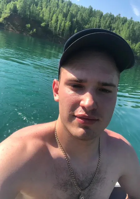 Я Максим, 23, из Прокопьевска, ищу знакомство для совместных путешествий