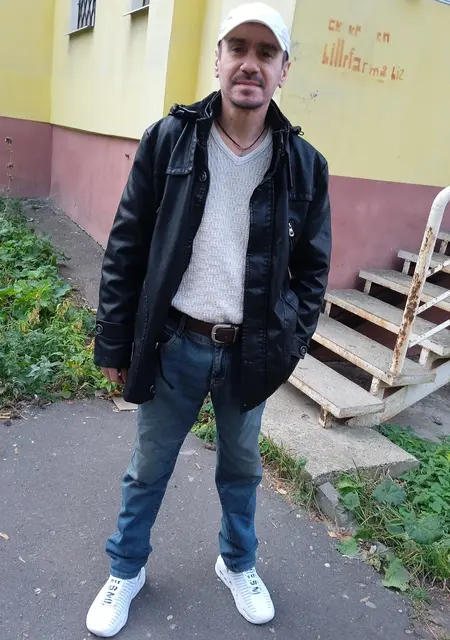 Я Иван, 47, из Иванова, ищу знакомства без обязательств