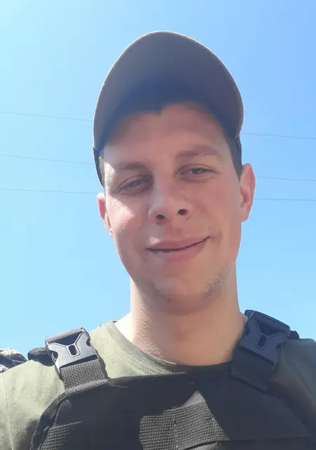 Назар з Славуты, шукаю на сайті знайомства без зобов'язань