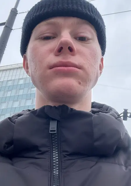 Я Данил, 20, из Санкт-Петербурга, ищу знакомства без обязательств