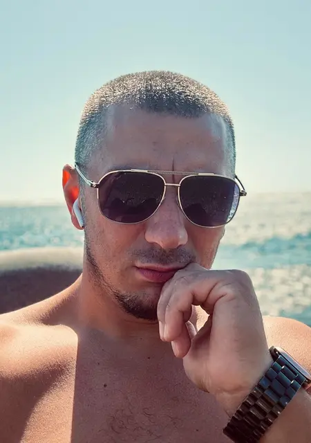 Я Арсен, 40, из Южно-Сахалинска, ищу знакомства без обязательств