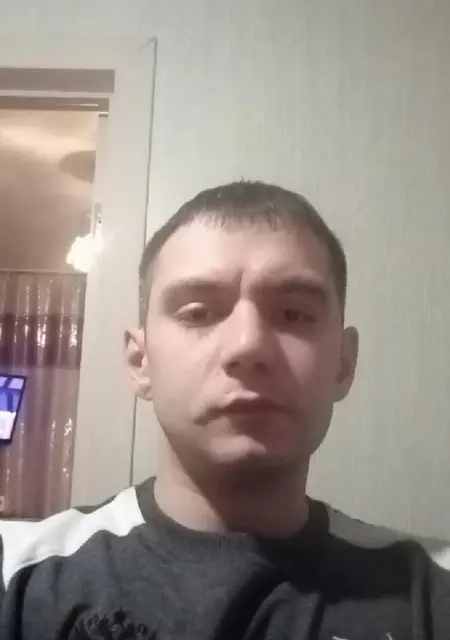 Аслан из Усть-Илимска, мне 33, познакомлюсь на одну ночь