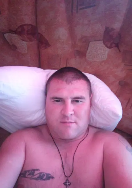 Юрий из Барнаула, мне 42, познакомлюсь на одну ночь