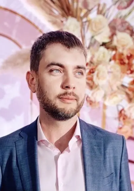 Иван из Таганрога, мне 41, познакомлюсь для приятного времяпровождения