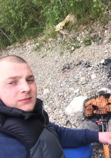 Серега из Магадана, ищу на сайте знакомства на одну ночь