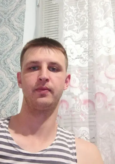 Я Андрей, 30, из Новороссийска, ищу знакомства без обязательств