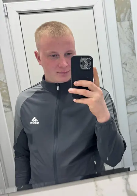 Алексей из Уссурийска, ищу на сайте знакомства на одну ночь