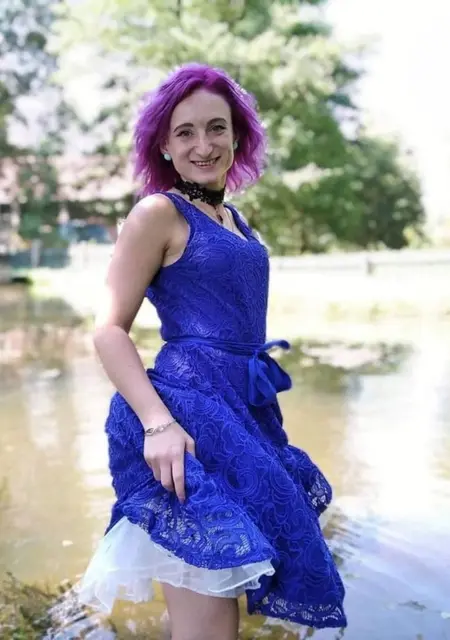 Я Petra-Floristic Ar, 31, из Лондона, ищу знакомство