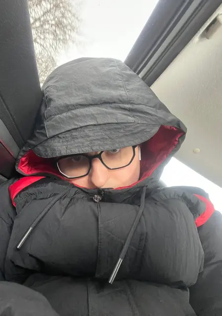 Влад из Новомосковска, мне 24, познакомлюсь для постоянных отношений