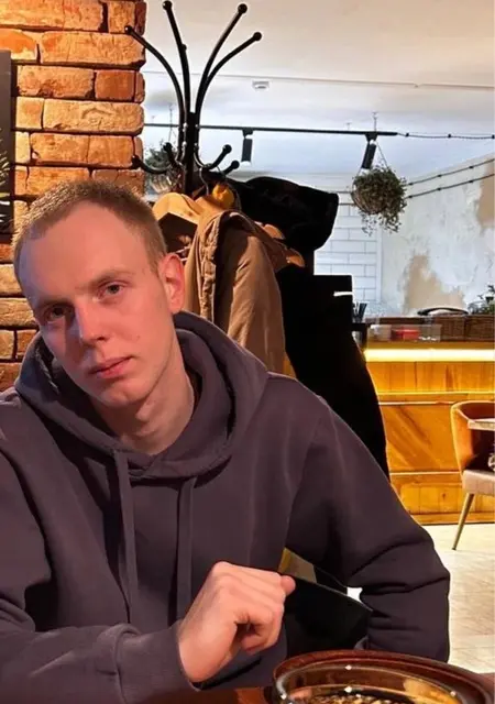 Я Макс, 26, из Новочеркасска, ищу знакомства без обязательств