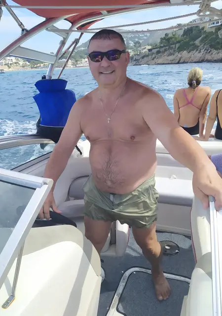 Маркус из Коммунарки, мне 50, познакомлюсь без обязательств