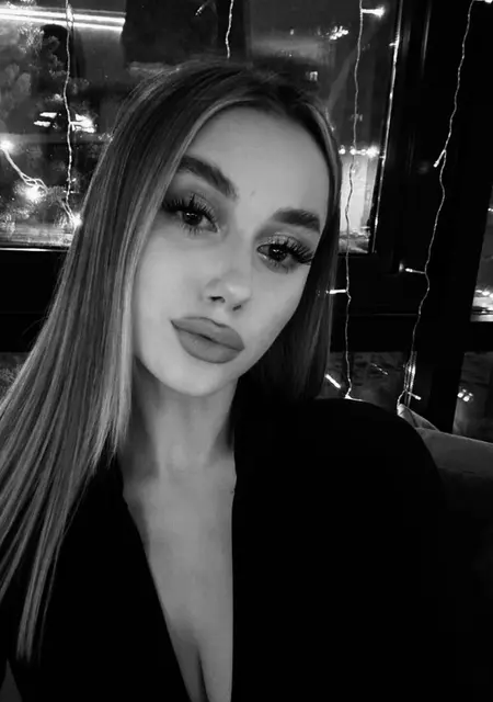 Серафима из Липецка, мне 18, познакомлюсь для общения