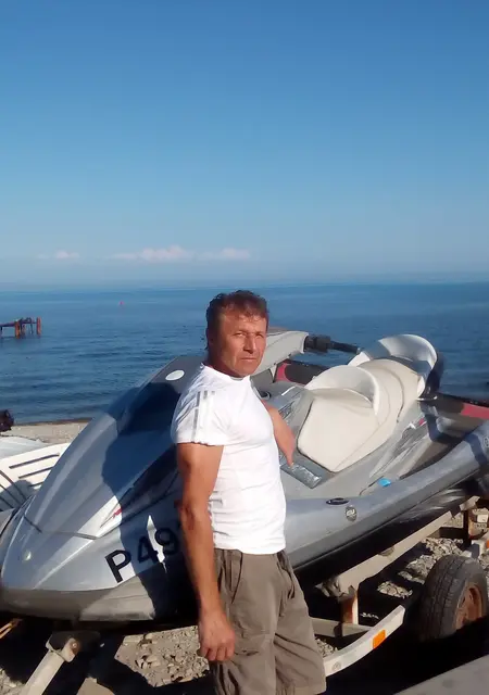 Альбертино из Ессентуков, ищу на сайте знакомства без обязательств