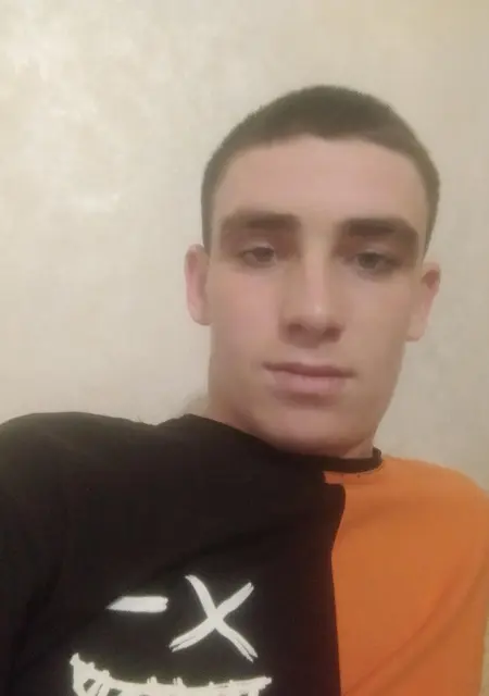 Андрей из Севастополя, мне 20, познакомлюсь для постоянных отношений