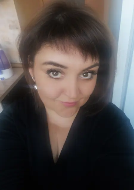 Елена из Екатеринбурга, мне 43, познакомлюсь для постоянных отношений