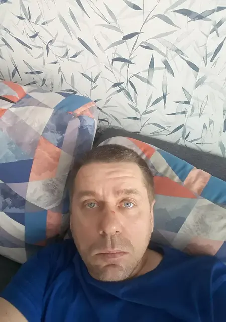 Толя из Иркутска, ищу на сайте знакомства на одну ночь