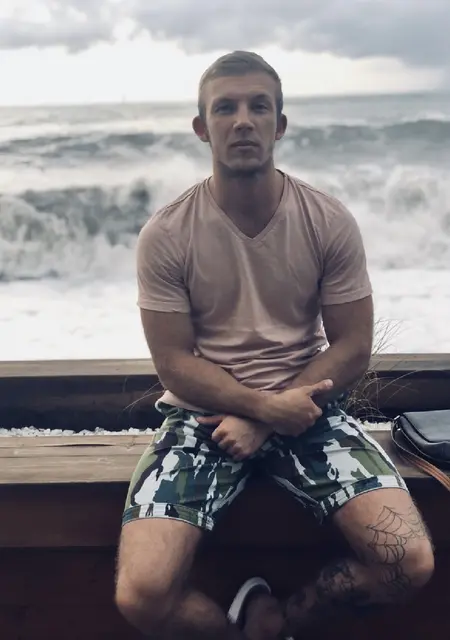 Я Егор, 32, знакомлюсь без обязательств в Ярославле