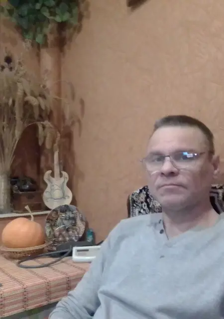 Я Дмитрий, 54, знакомлюсь без обязательств в Череповце