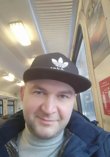 Я Виктор, 44, из Рязани, ищу знакомства без обязательств