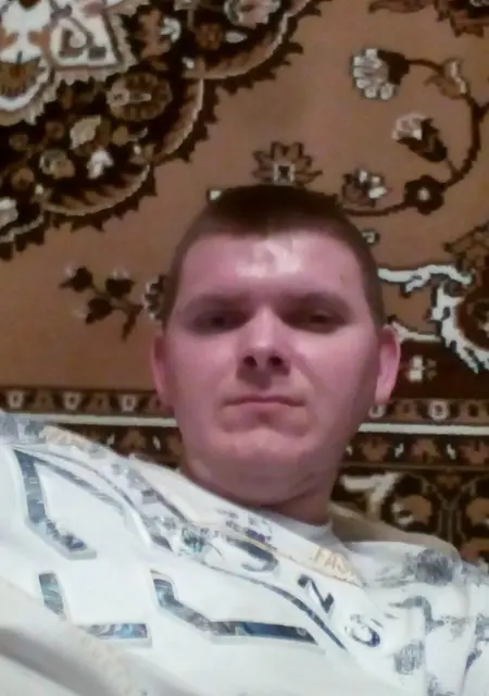 Виктор из Сальска, мне 31, познакомлюсь на одну ночь