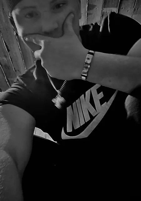 Я Maxim, 22, знакомлюсь для общения в Москве