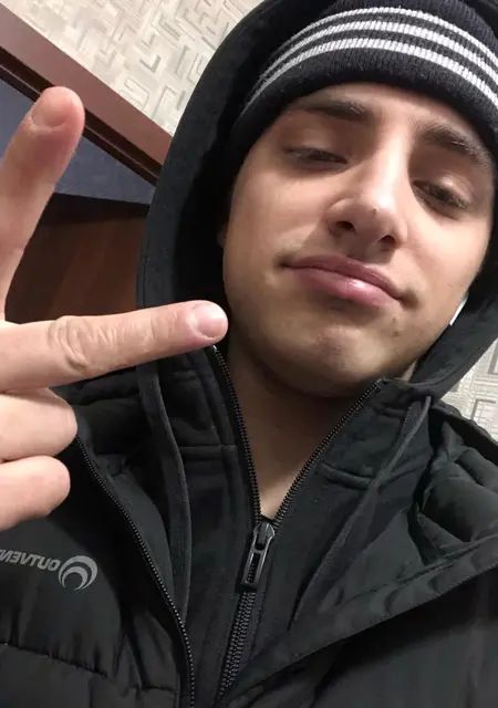 Сергей из Гаврилова-Яма, мне 24, познакомлюсь для вирта