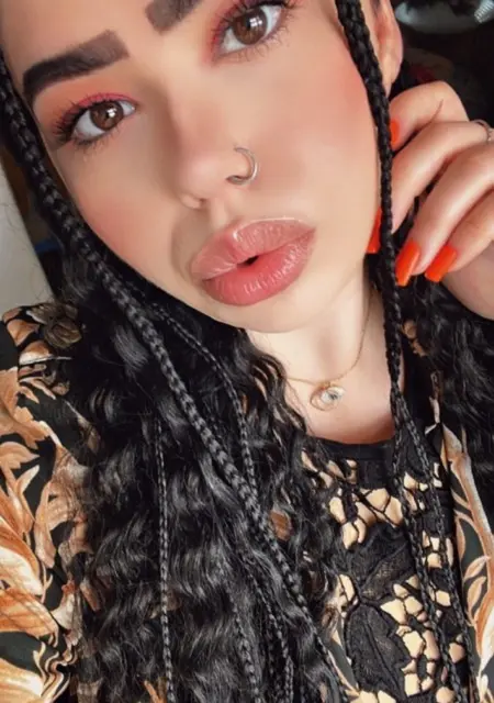 Я Wiwi, 18, знакомлюсь для вирта в Санкт-Петербурге