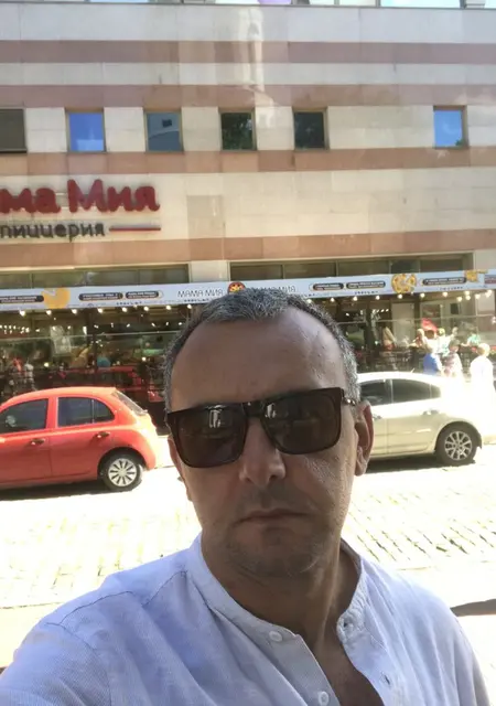 Роберт из Калининграда, ищу на сайте знакомства без обязательств